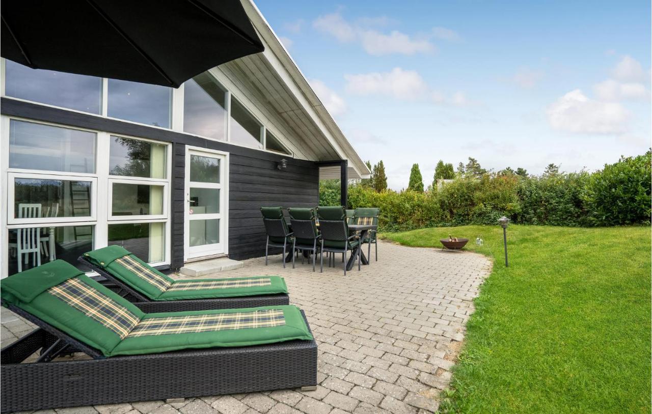 Beautiful Home In Borkop With Kitchen Kültér fotó