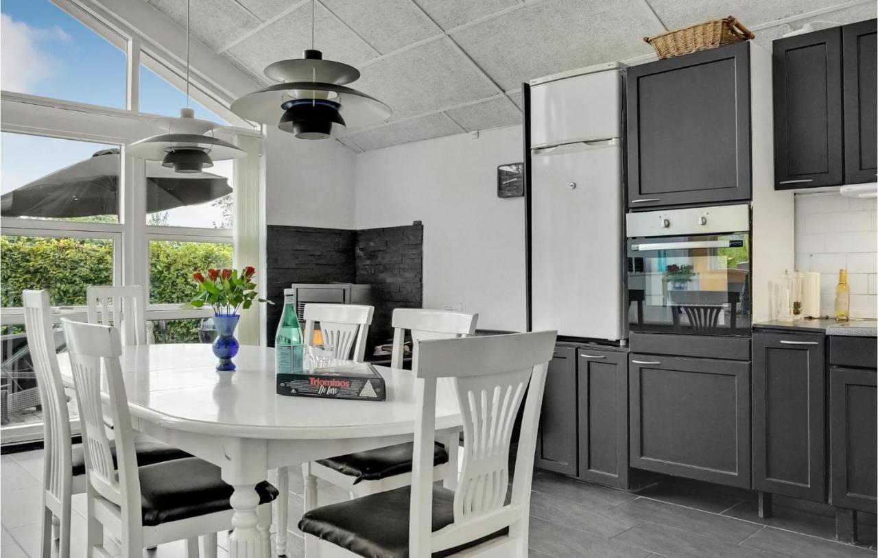 Beautiful Home In Borkop With Kitchen Kültér fotó
