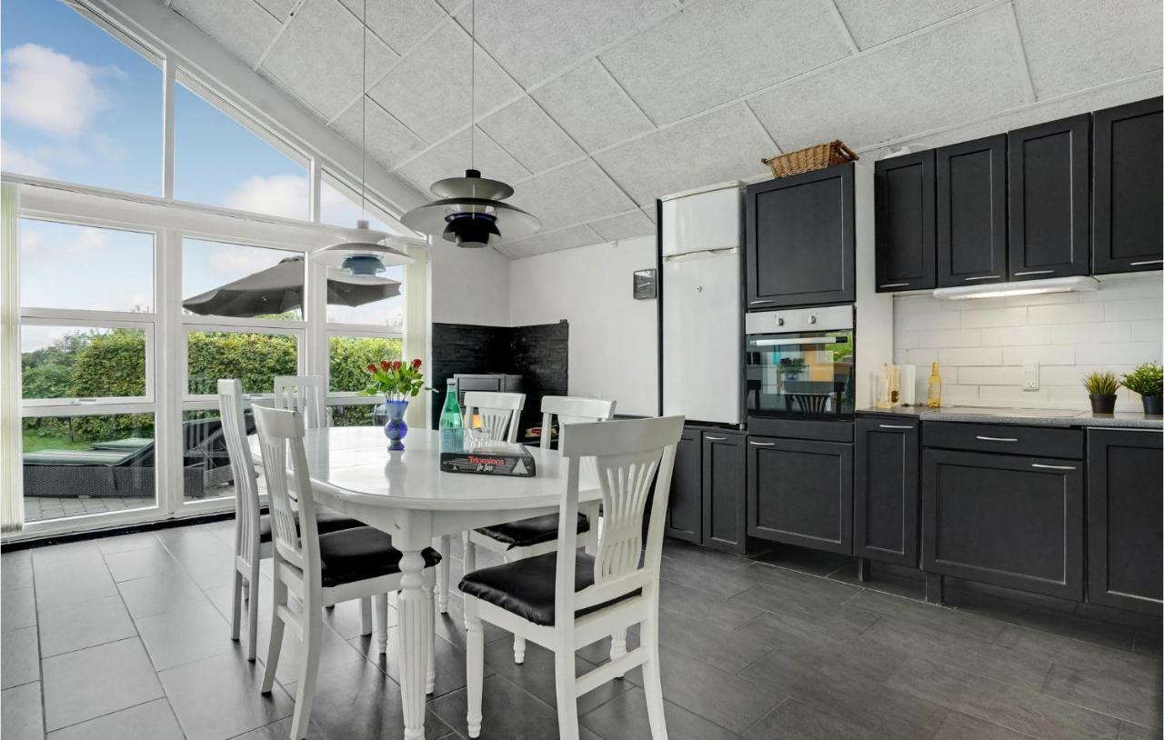 Beautiful Home In Borkop With Kitchen Kültér fotó