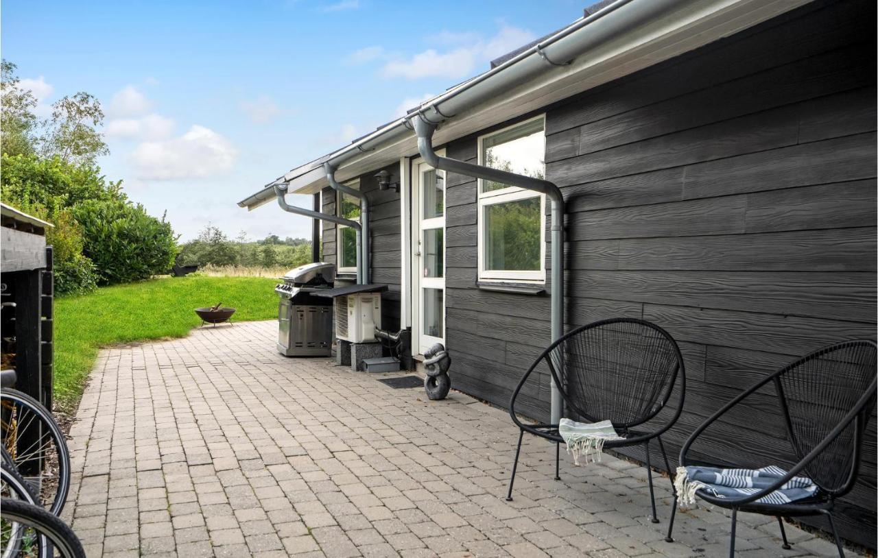 Beautiful Home In Borkop With Kitchen Kültér fotó